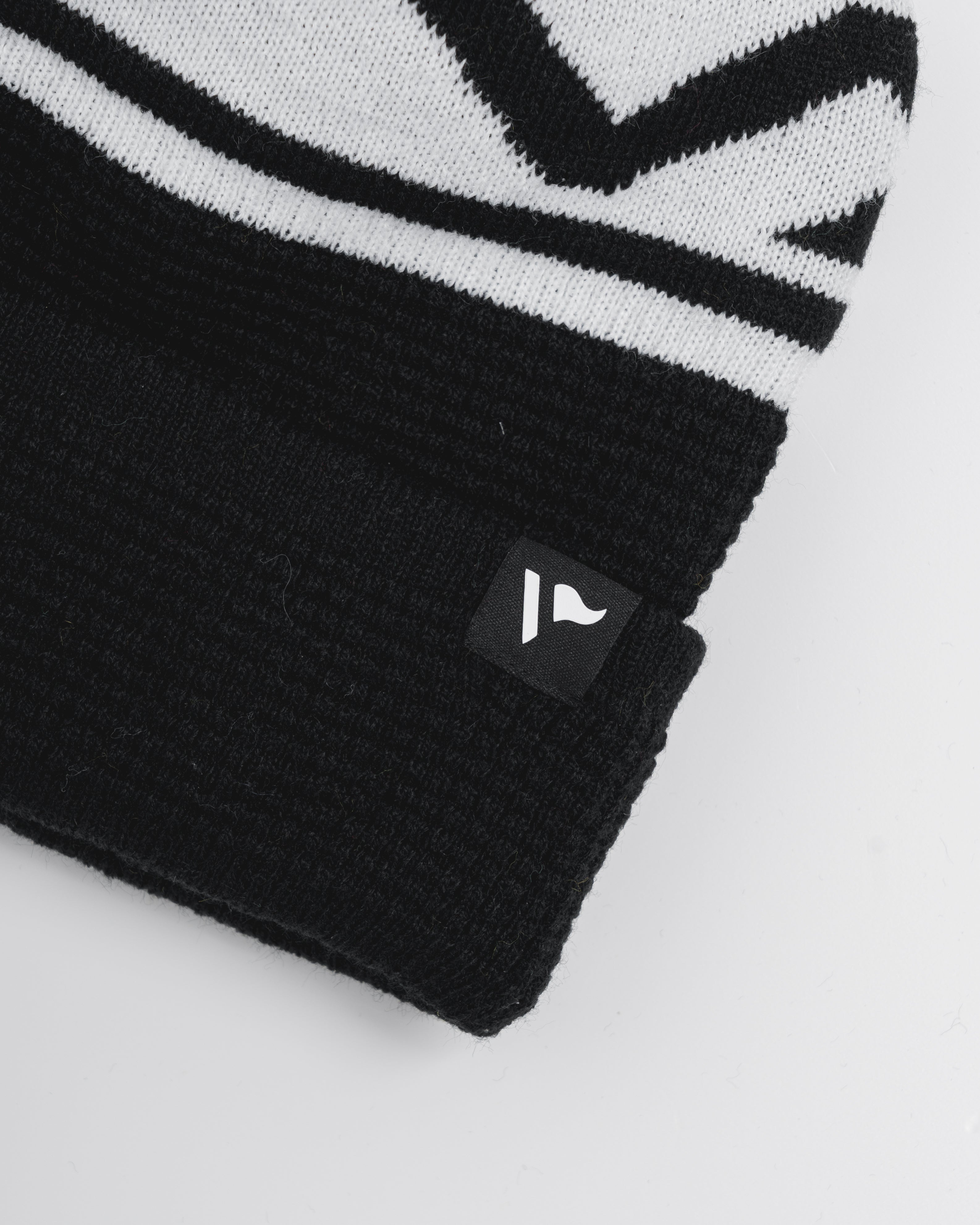 Waffle Knit Bobble Hat - Black/White