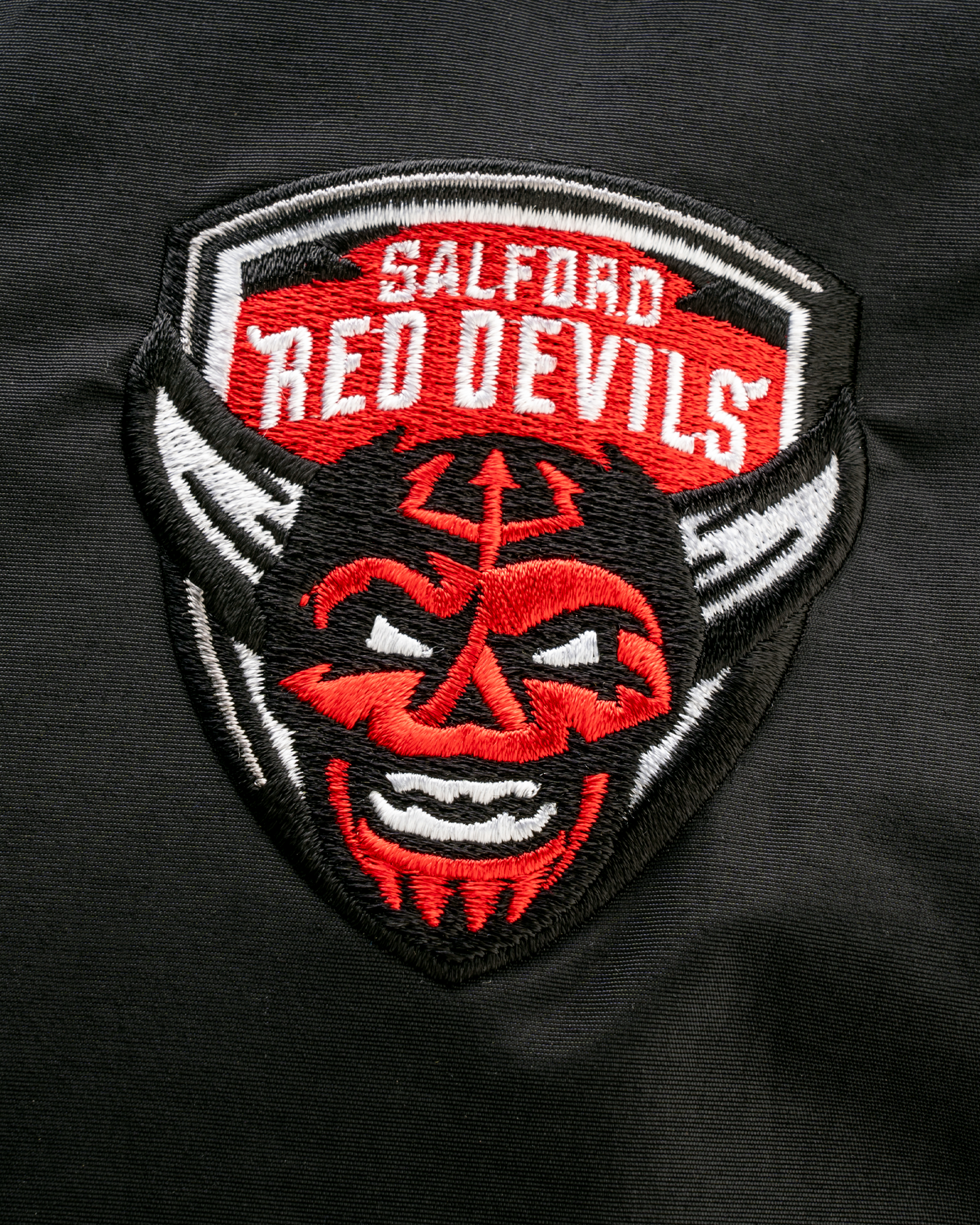 Salford Red Devils 2025 Nero Managers Jacket Black