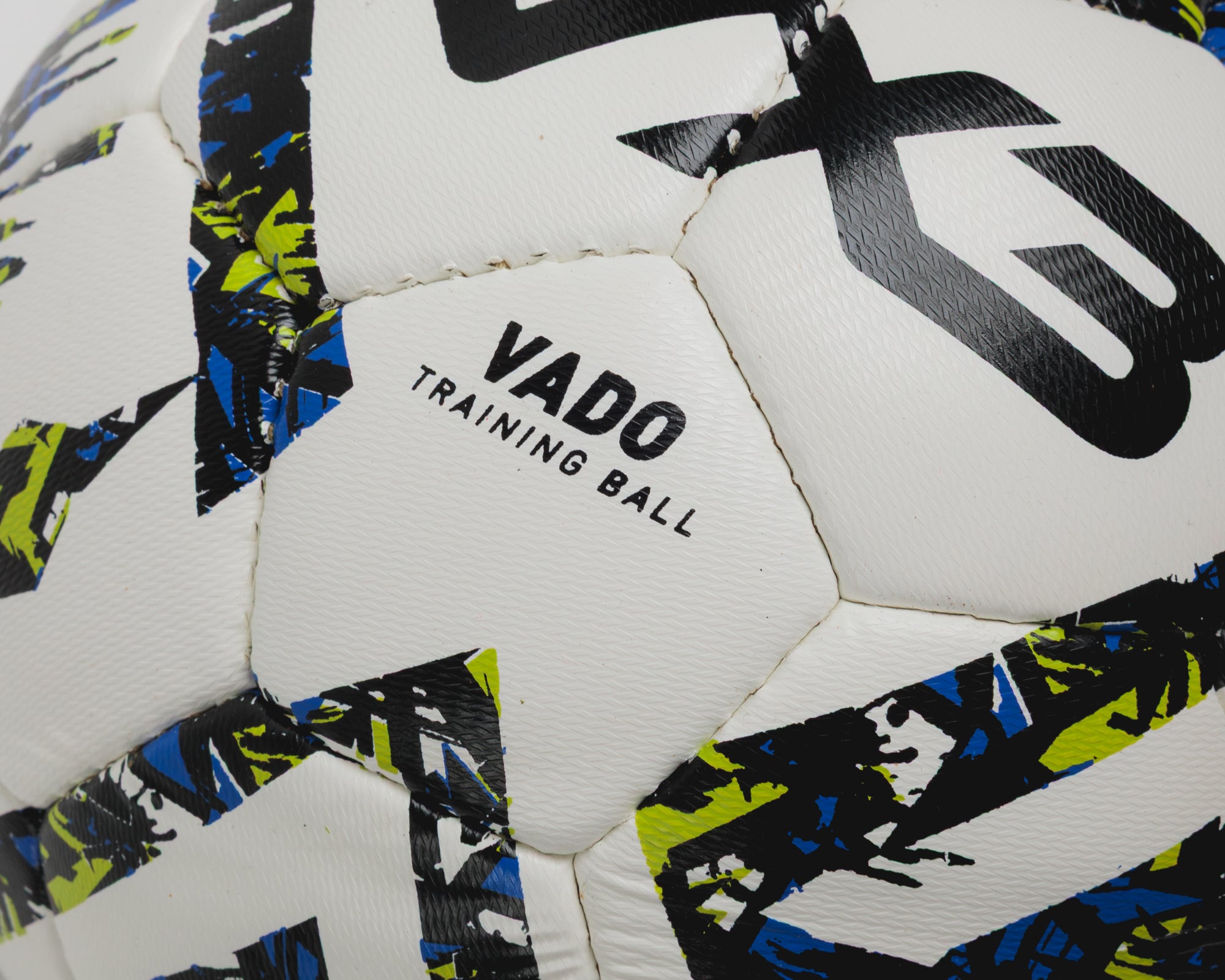 VadoBall3white-2.jpg