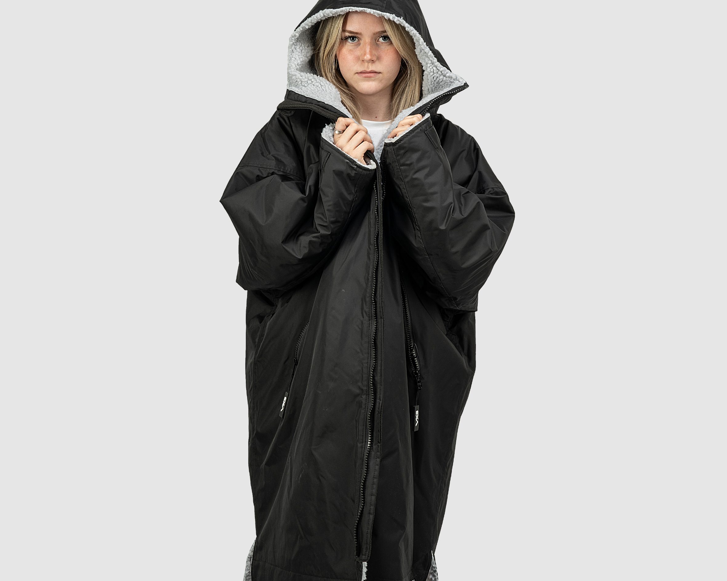black-robe-alt3.png